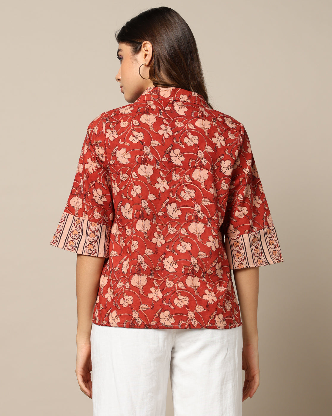 Flower zaal Peach Collar Top