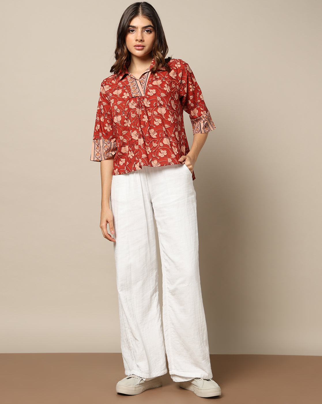 Flower zaal Peach Collar Top