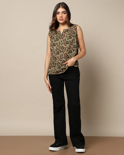 Flower zaal Mehandi Top