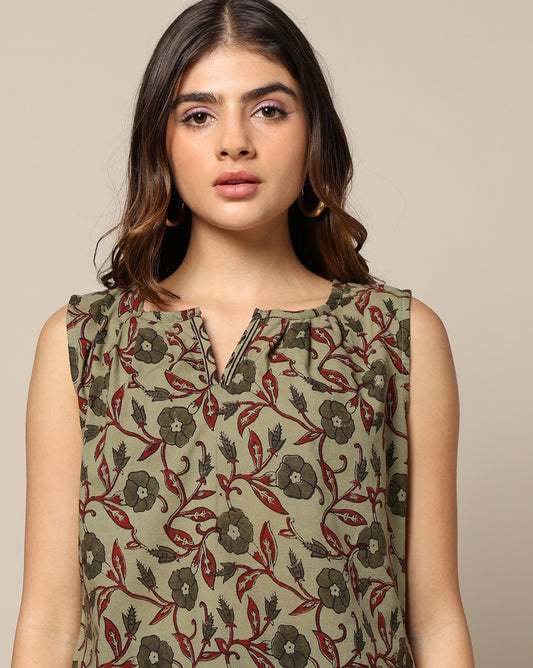 Flower zaal Mehandi Top