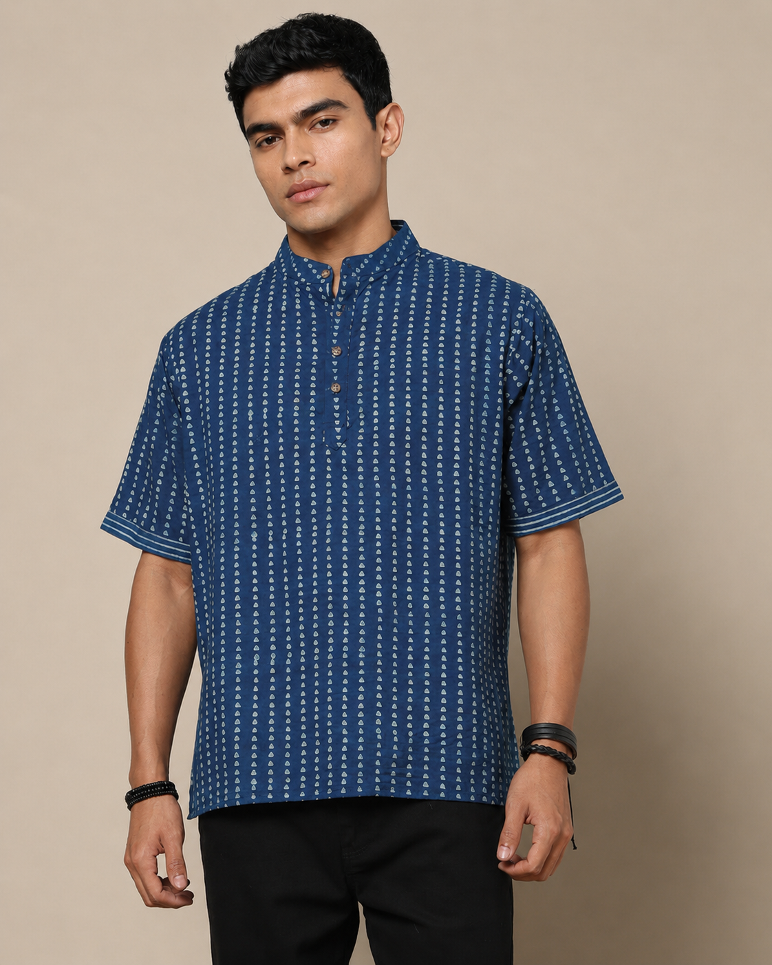 Men's Dabu Printed Indigo Dyed Short Kurta