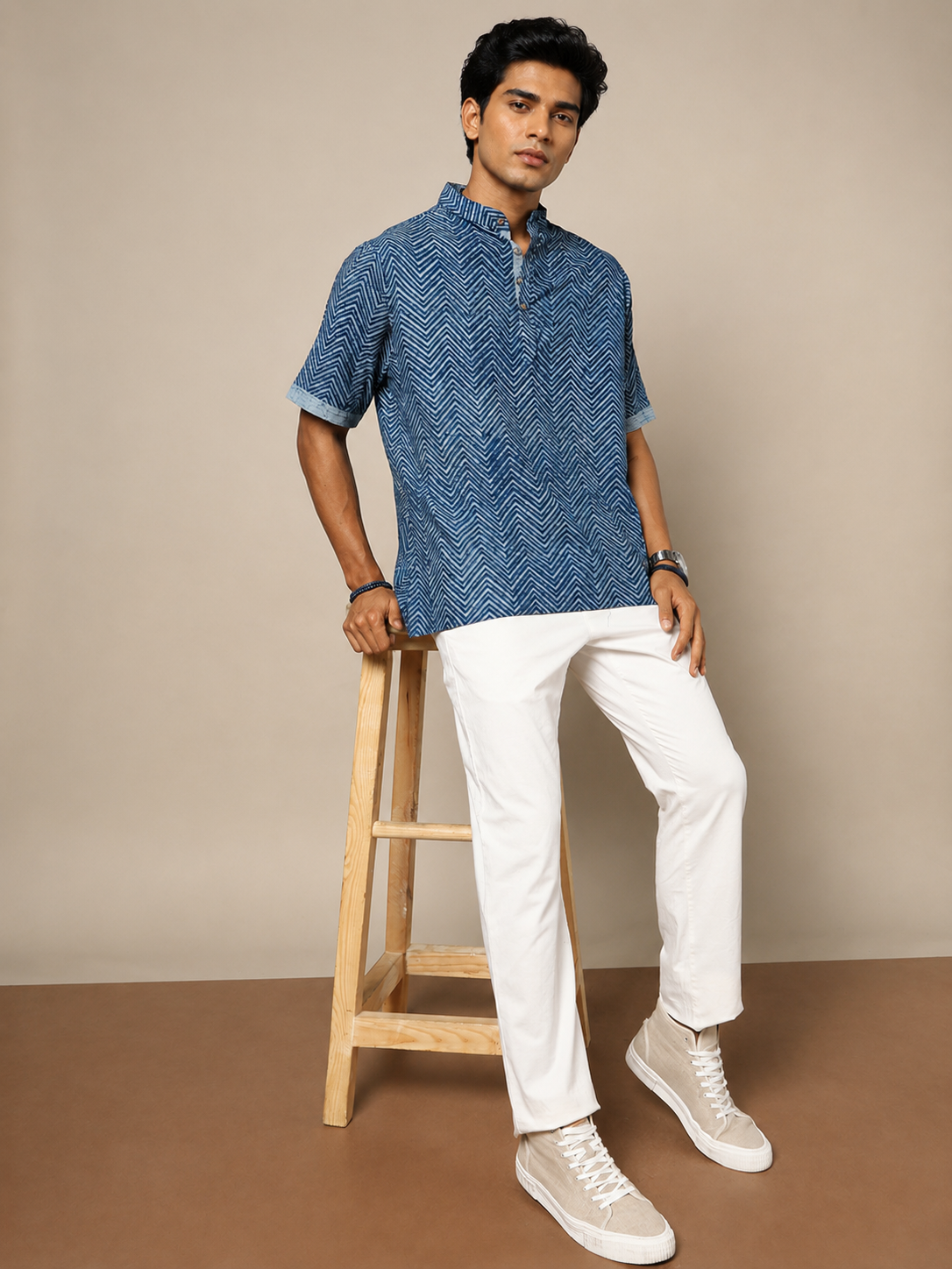 Men's Dabu Printed Indigo Dyed Short Kurta