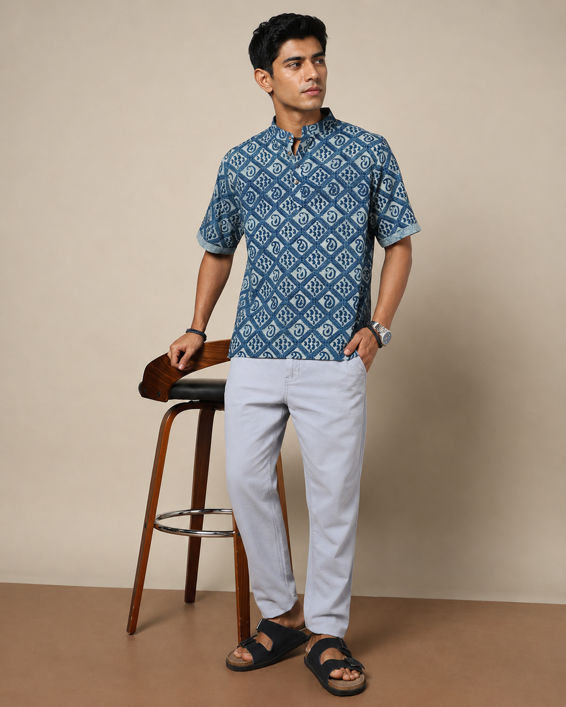 Men's Dabu Printed Indigo Dyed Short Kurta
